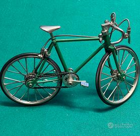 Modellino Bicicletta da corsa in miniatura