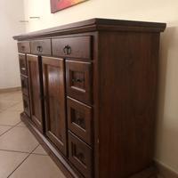 Credenza in legno massello