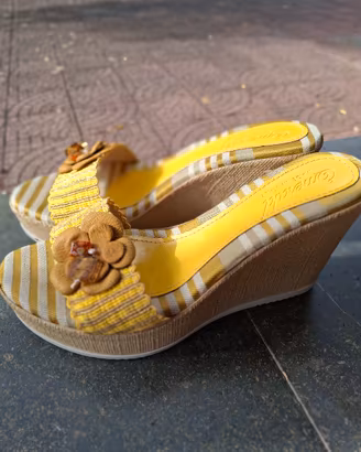 Sandali sabot con zeppa gialli n.39 (calza 38)