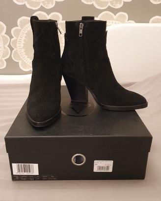 Stivaletto ASH camoscio