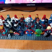 24 minifigure compatibili lego Avengers Marvel 