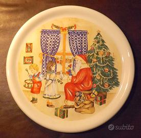 Piatto natalizio in ceramica decorato da portata