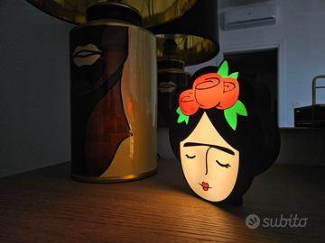 Insegna luminosa 3D – Ritratto di Frida Kahlo - La