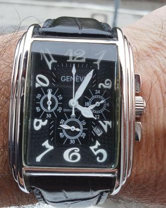 OROLOGIO CHRONO DI FORMA Praticamente nuovo.