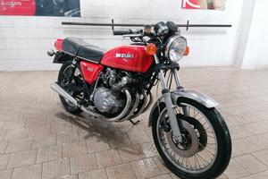 vewndo suzuki 550 d'epoca anno 1979