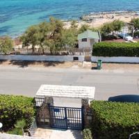 Villa a Torre Canne e appartamento a Monopoli