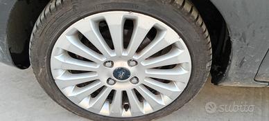 cerchi in lega Ford fiesta 16 