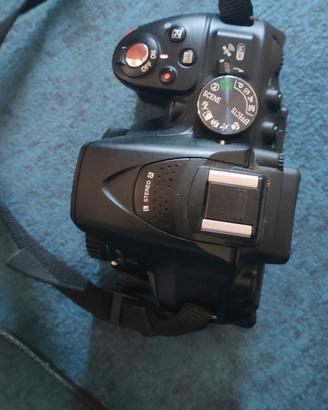 Nikon D5300 + 2 Obiettivi (18-55mm VR + 50mm f/1.8