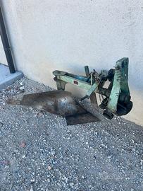 Aratro vomere singolo