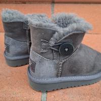 UGG grigio  bimba n.23.5