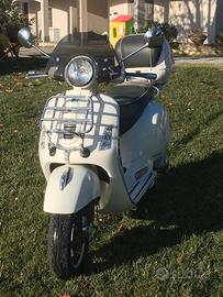 Piaggio Vespa 300 GTS - 2009