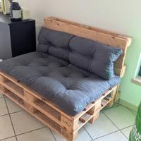POLTRONA CON BANCALI + CUSCINO + RUOTE