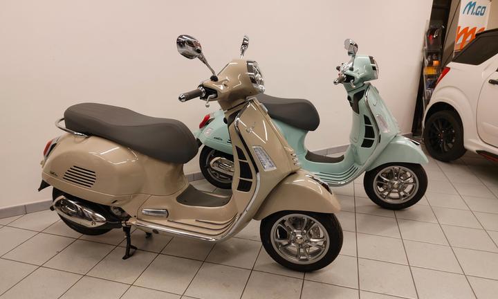 Piaggio Vespa GTS 310 hpe 2025 Promo Pronta Cons
