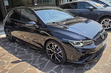 Volkswagen Golf 2.0 TSI R DSG 4MOTION PERFORM...