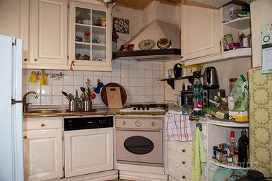 Cucina in legno stile "cottage inglese" colore bia