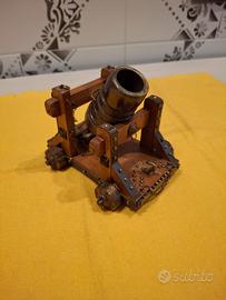Modellino di cannone medievale