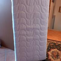 materasso e cuscino lettino 