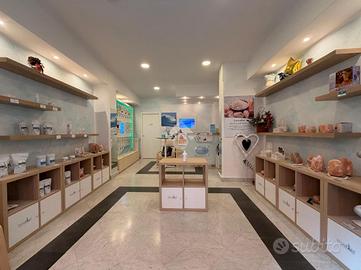NEGOZIO A TORTONA