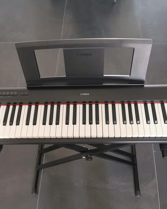 tastiera Yamaha Piaggero NP-12B