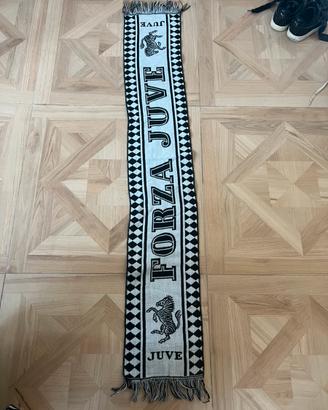 Sciarpa Juventus vintage bianca e nera con frange
