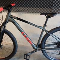 Mountain bike Cube