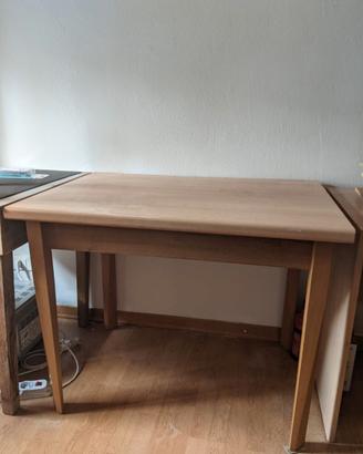 Tavolo di legno