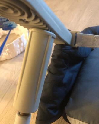 Seggiolino da tavolo portatile