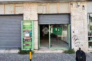 MULTILOCALE A CASTELLAMMARE DI STABIA