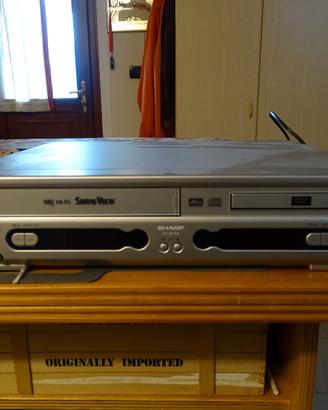 Lettore VHS e CD  Sharp DV-NC55S