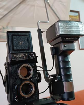 Yashica Mat 124 G + Flash + Ombrello