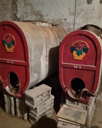 Botti in Cemento da 10 HL e 5 HL con fregi