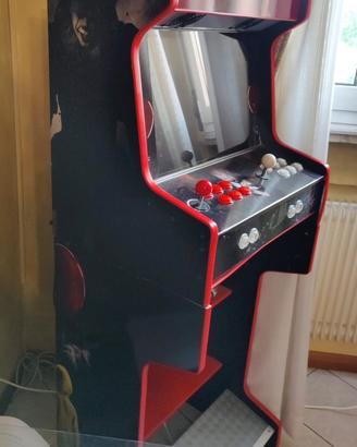 Cabinato arcade artigianale con Raspberry Pi 4