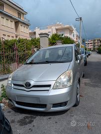 Toyota Corolla Verso 2.2D4D (136cv)