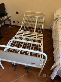 Letto ortopedico per anziani con sponde