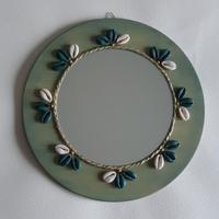 Specchio da parete, decorato a mano con conchiglie