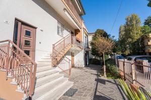 PORZIONE DI BIFAMILIARE A RIMINI