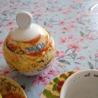 Tazze e zuccheriera thun