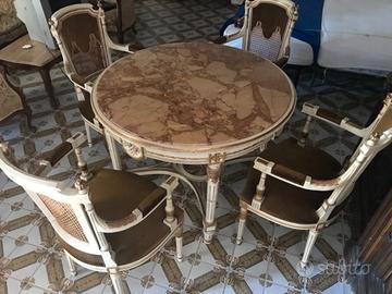 tavolo rotondo barocco e sedie 