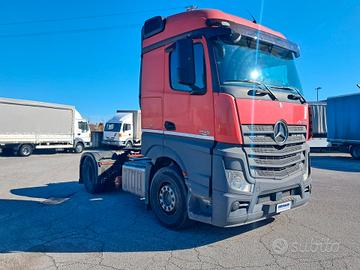 Mercedes Benz Actros 1845 LS + rall Voith (trattor