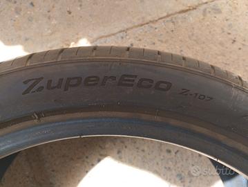 Gomme auto