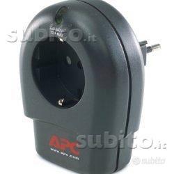 APC P1T-IT Presa Filtrata con Protezione Telefonic