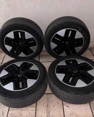 Cerchi Volvo EX30 18” + Hankook iON evo + TPMS