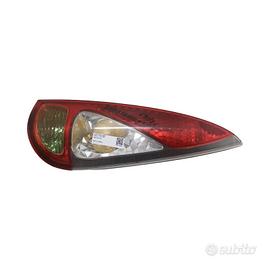 STOP FANALE POSTERIORE DESTRO TOYOTA Yaris Verso S