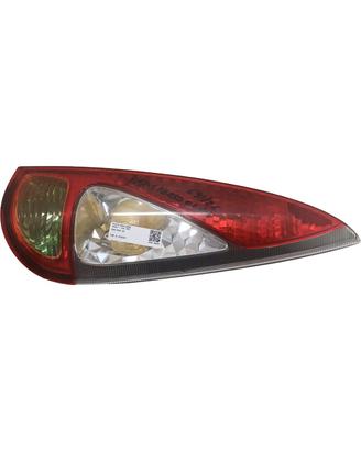 STOP FANALE POSTERIORE DESTRO TOYOTA Yaris Verso S