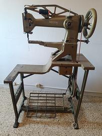 Macchina da cucire per calzature Necchi 1960