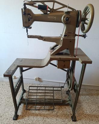 Macchina da cucire per calzature Necchi 1960