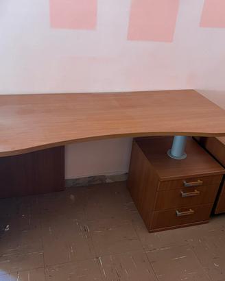 Scrivania da ufficio curva in legno e 2cassettiere
