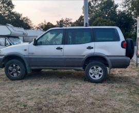 Fuoristrada 4x4 Nissan Terrano II 3.0