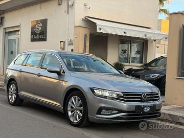 VOLKSWAGEN Passat Variant 2.0 TDI 150 DSG Comfor