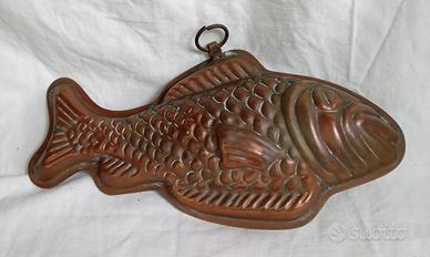 Stampo in rame antico a forma di pesce 29 cm.